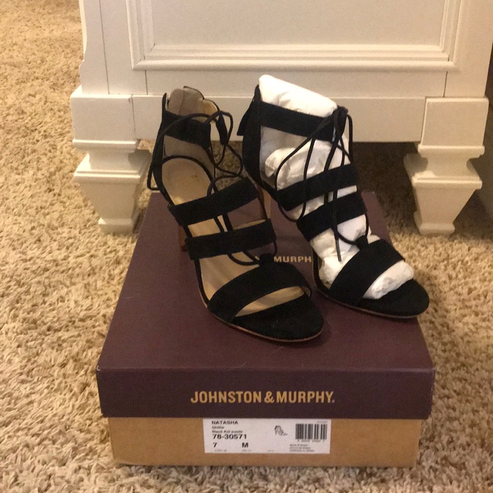 Johnston and Murphy Suede Heels